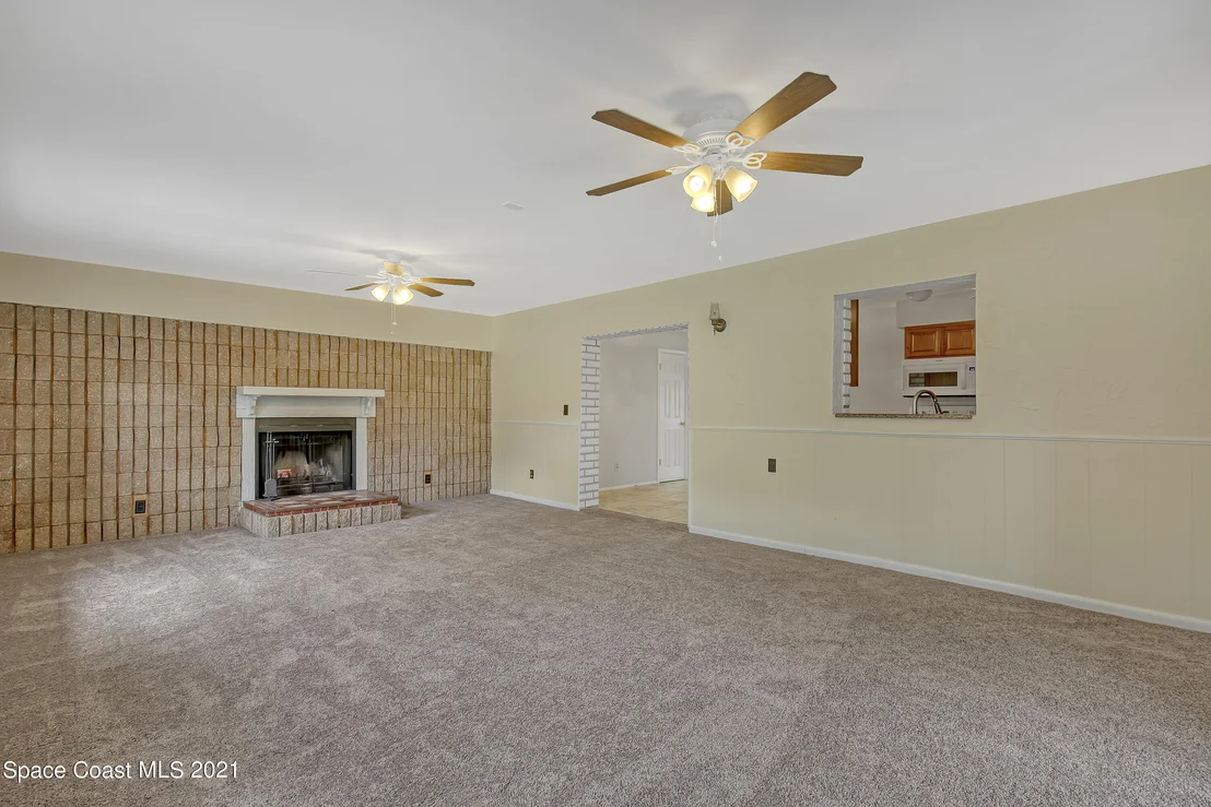 Photo of 2762 Hereford Road