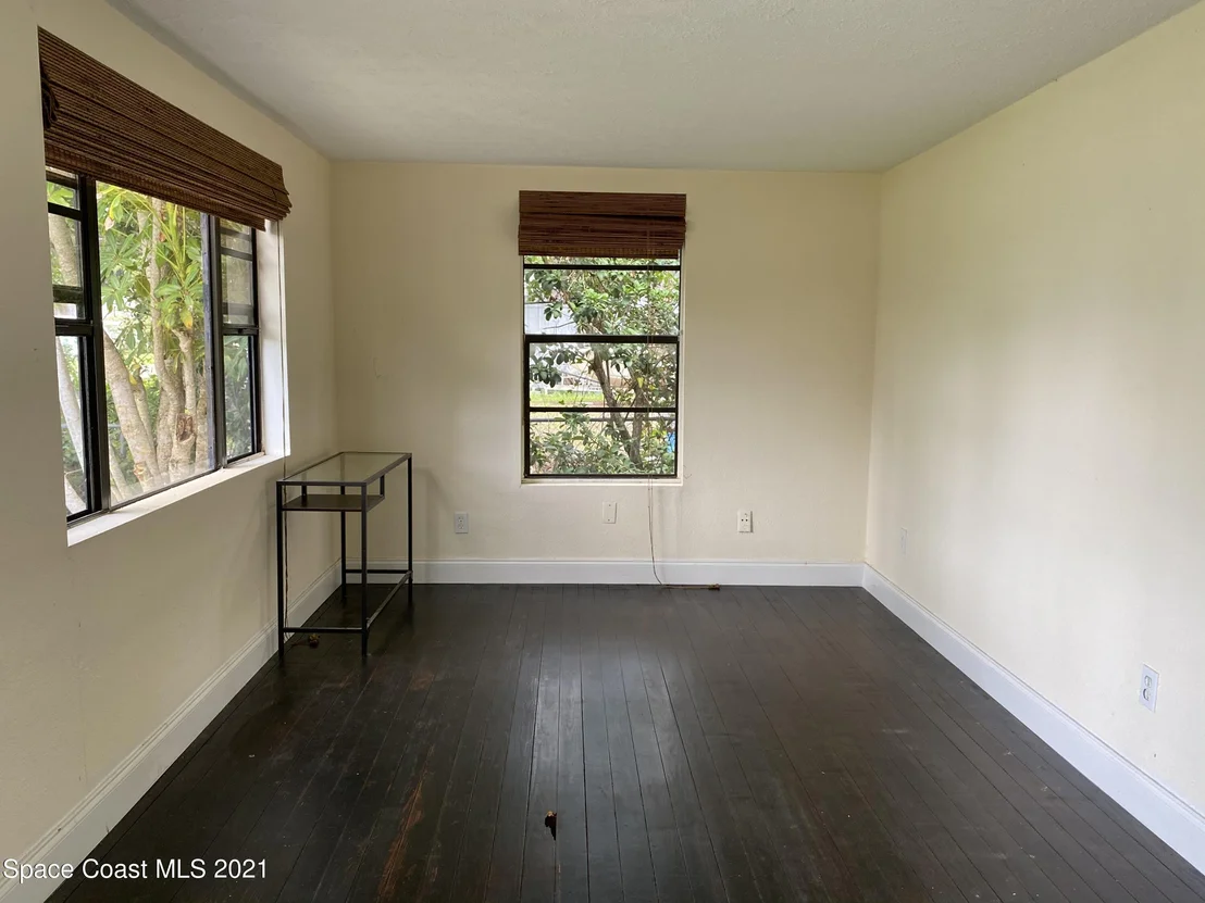 Photo of 2526 2nd Avenue NE