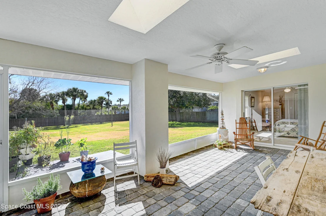 Photo of 115 River Road Circle