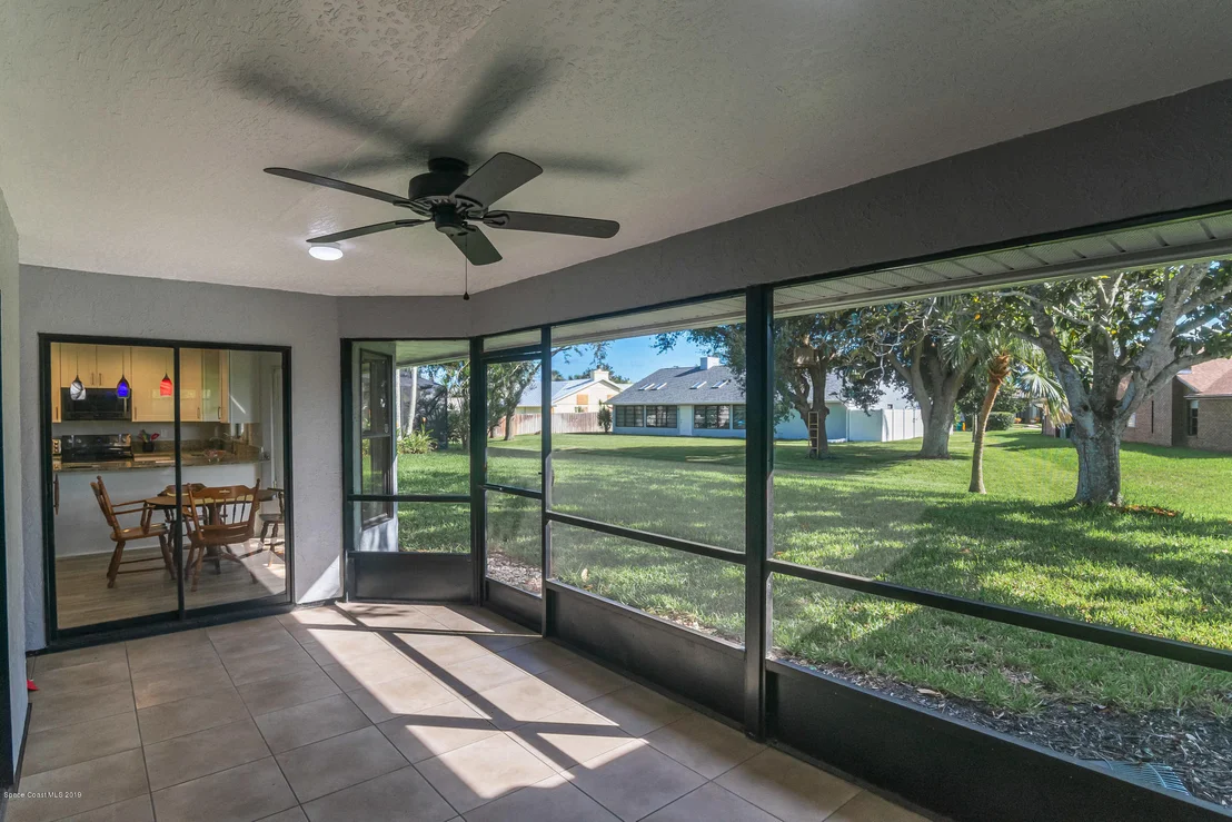 Photo of 550 Deerfield Drive