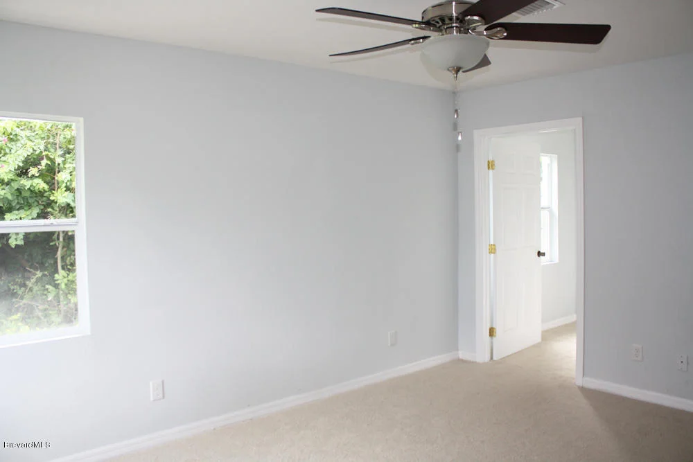 Photo of 220 Avenida Central