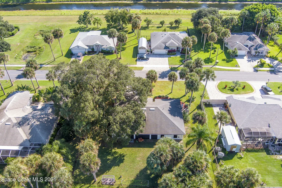 Photo of 1199 Meadowbrook Road NE