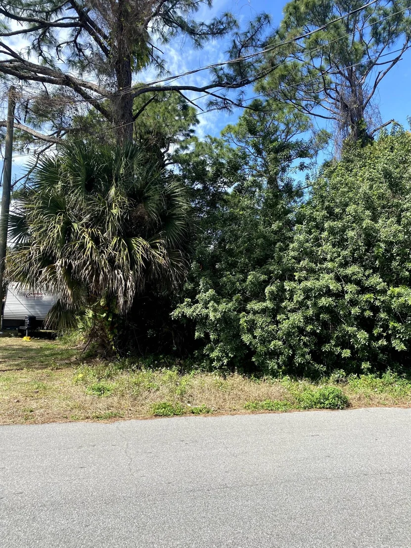 Photo of 6170 Aires Avenue
