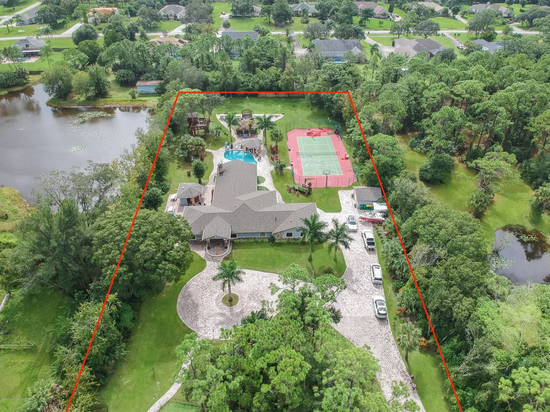 Photo of 4085 Lake Washington Road