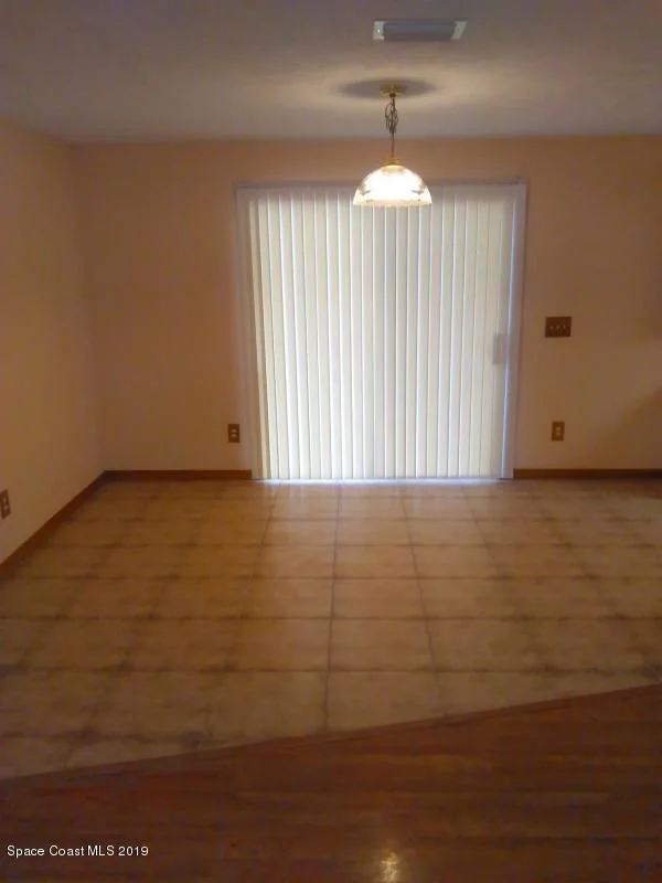 Photo of 4905 Bridge Road