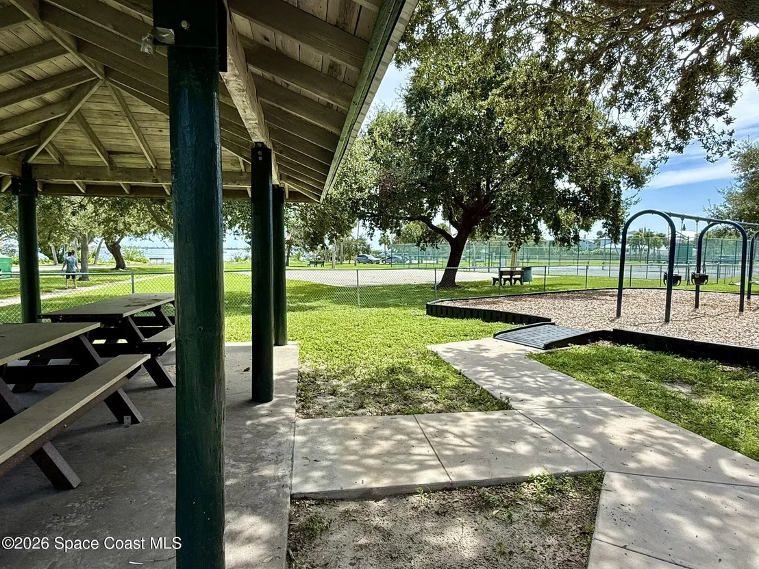 Photo of 807 Ballard Drive