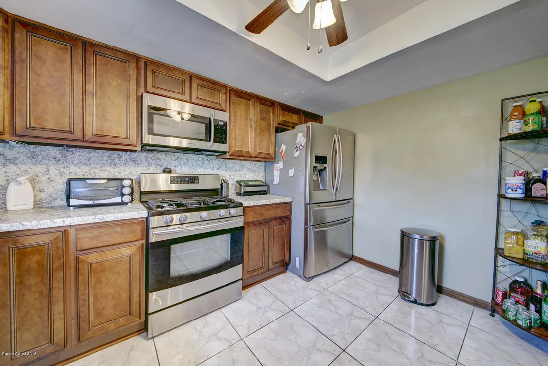 Photo of 1008 Sycamore Drive
