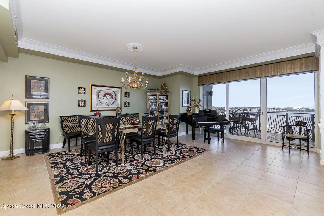 Photo of Unit 702 at 21 Riverside Drive
