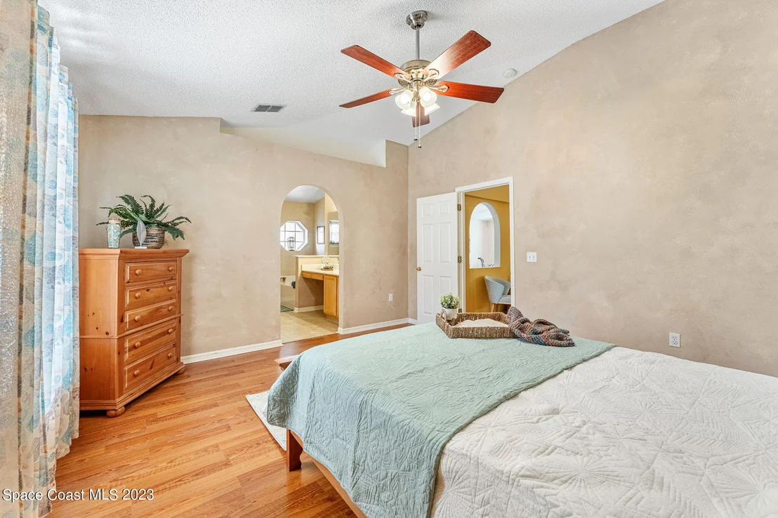 Photo of 4227 Four Lakes Drive