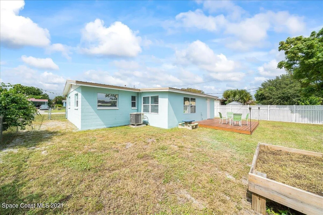 Photo of 1413 Rosemary Drive