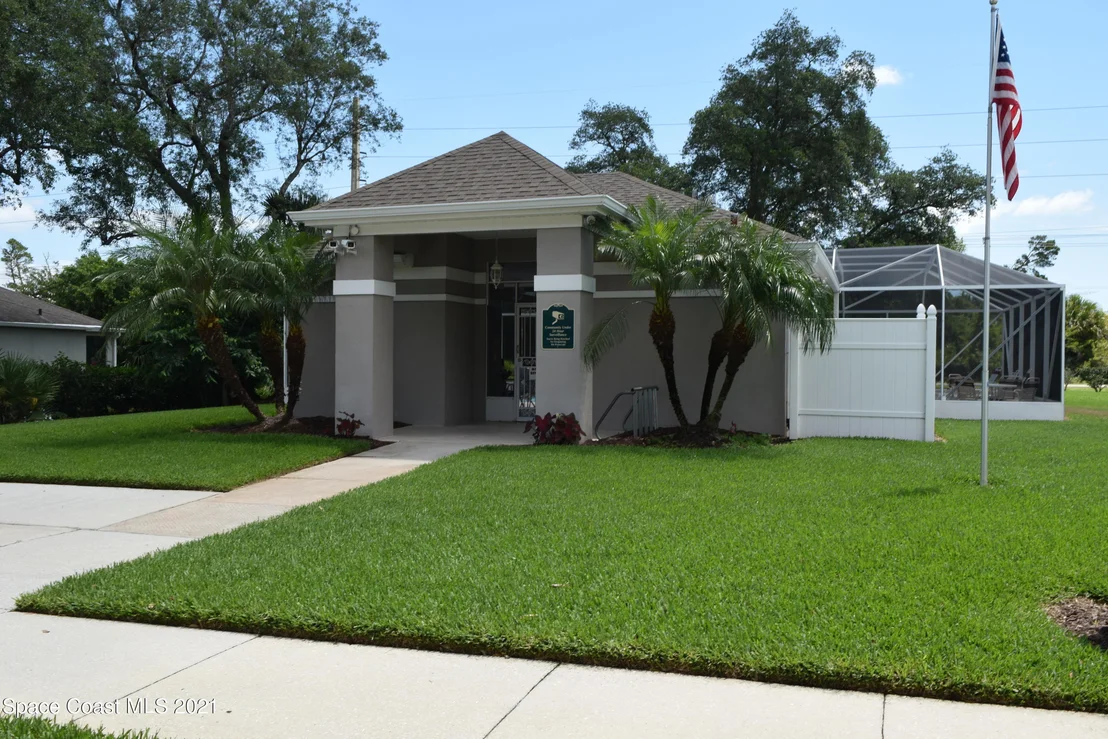 Photo of 2108 Spring Creek Circle NE