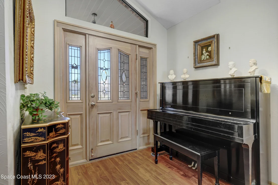 Photo of 3537 Swallow Drive
