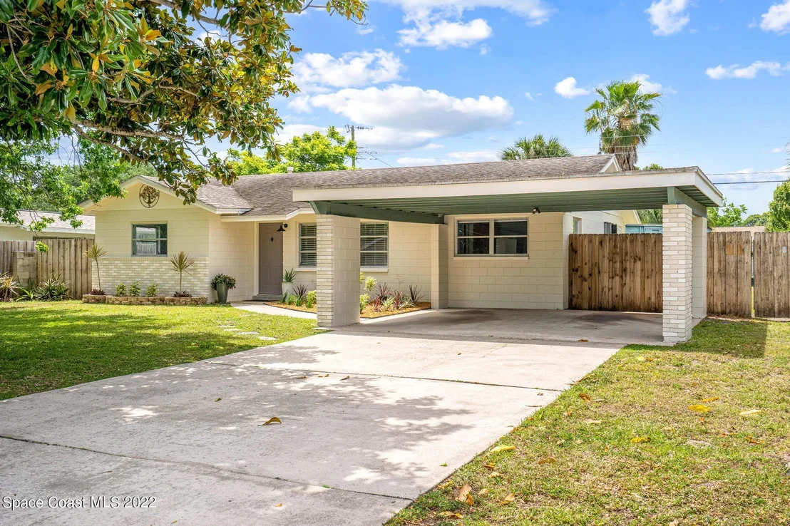 Photo of 973 Cardon Drive