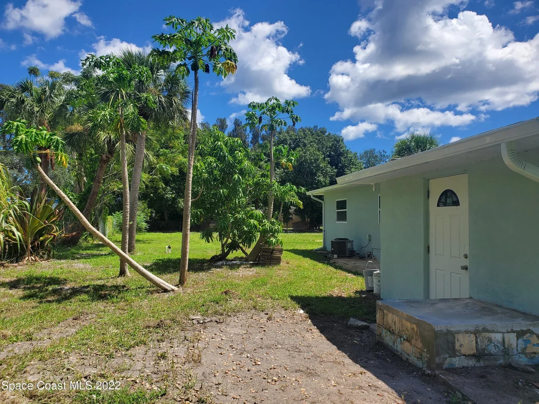 Photo of 1034 Carlton Drive