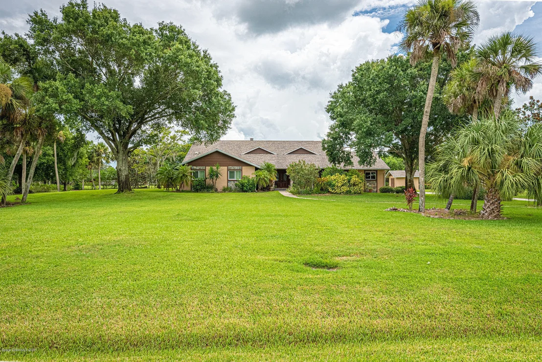 Photo of 1855 Hidden Lake Drive