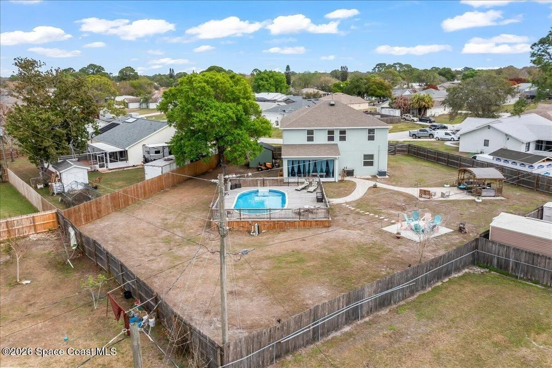 Photo of 800 Lyons Circle NW