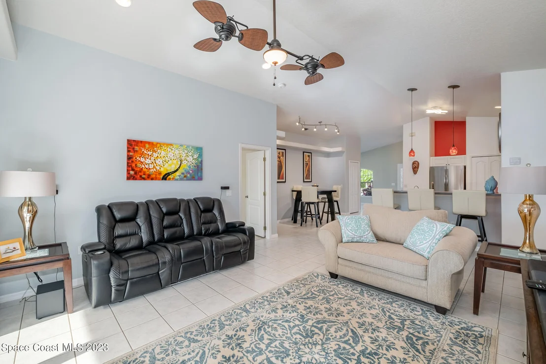 Photo of 918 Pine Creek Circle NE