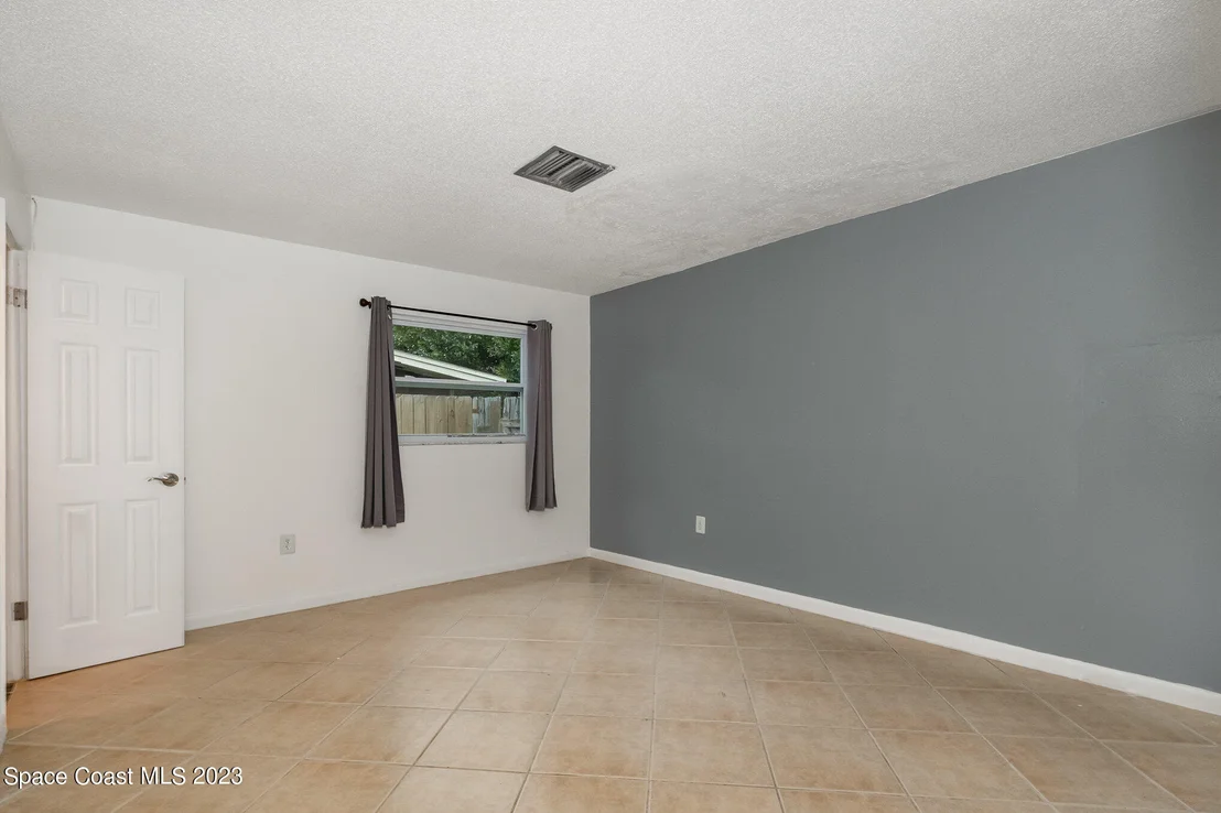 Photo of 2435 Sadler Lane