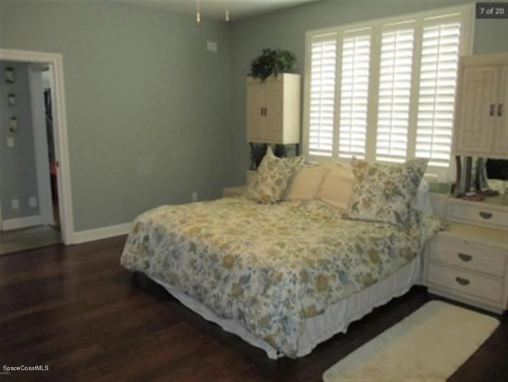 Photo of 2694 Folsom Road