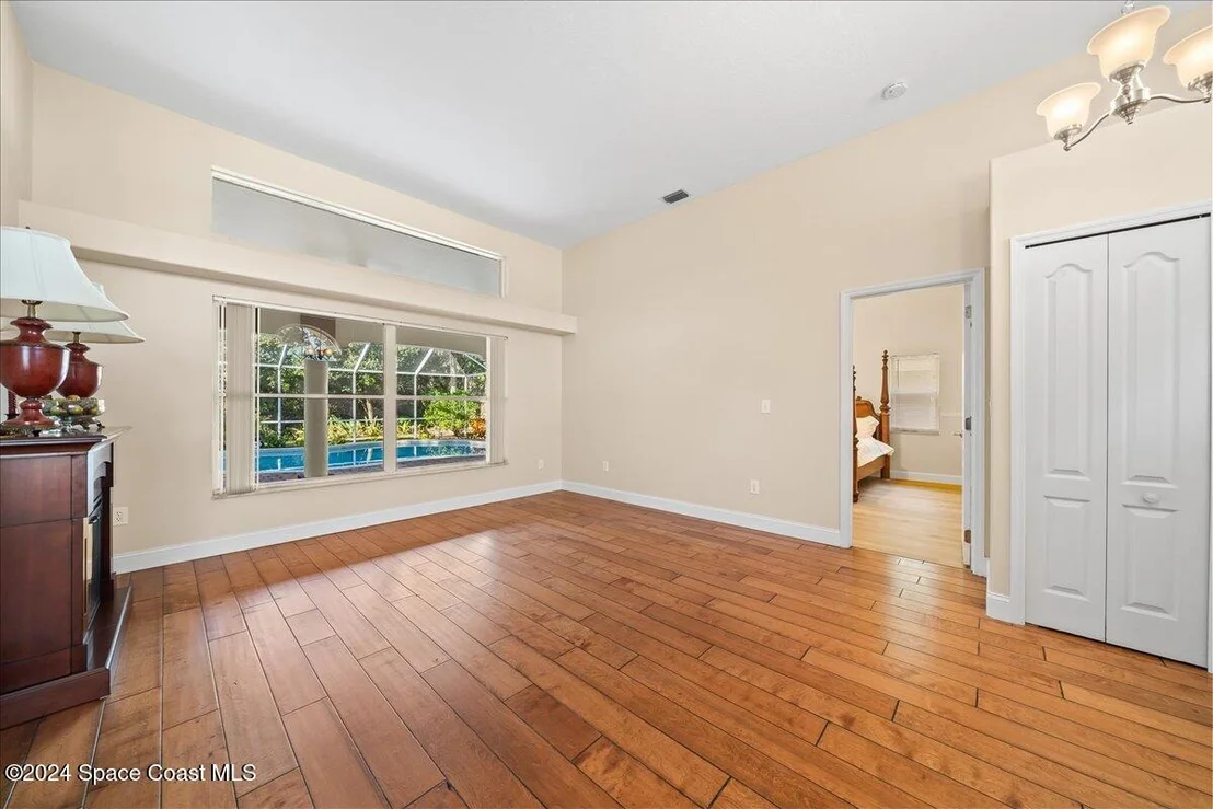Photo of 4360 Canard Road
