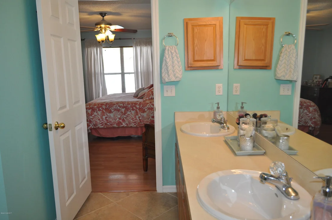 Photo of 1581 Whitman Drive