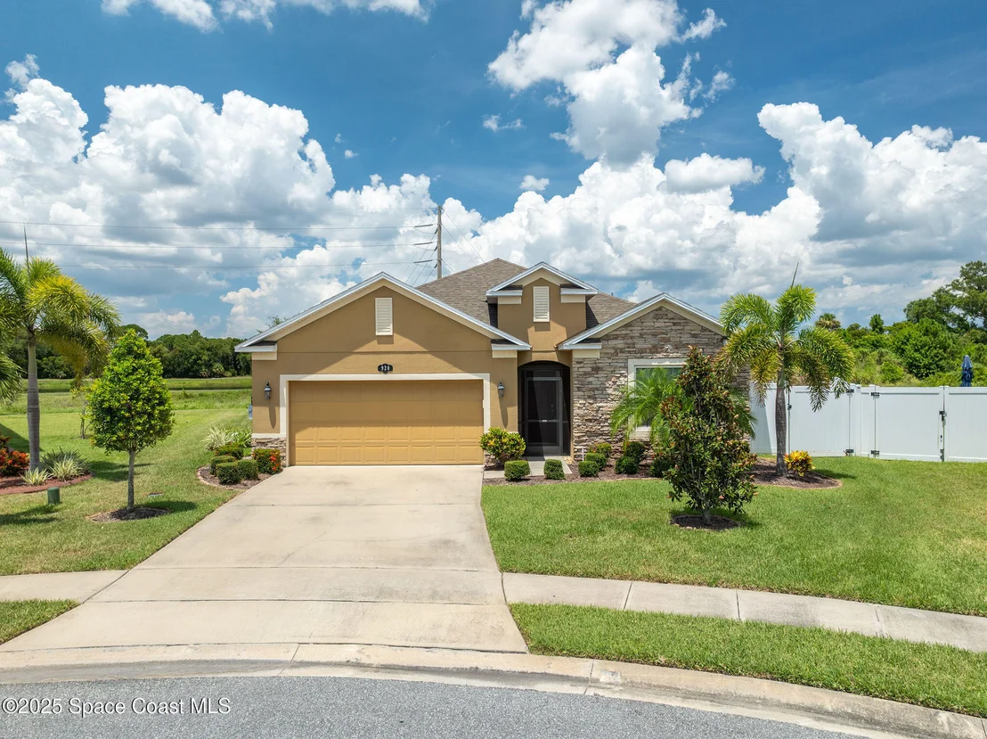 Photo of 920 Bear Lake Drive