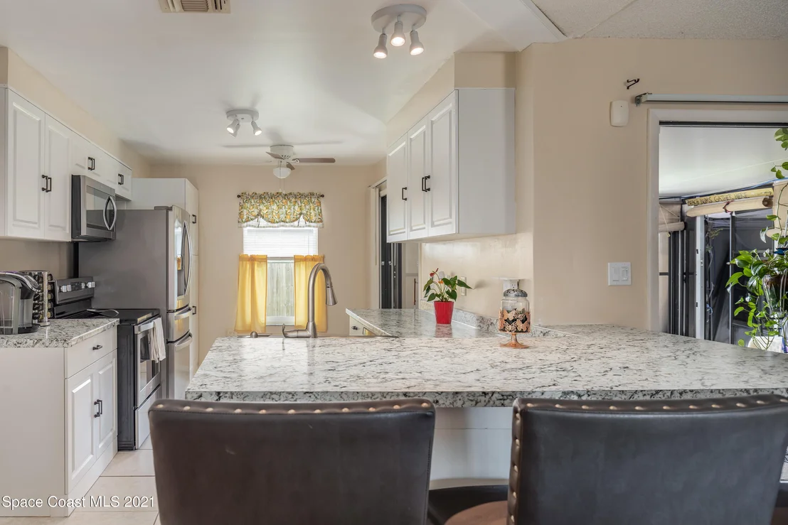 Photo of 101 Hammock Road SE