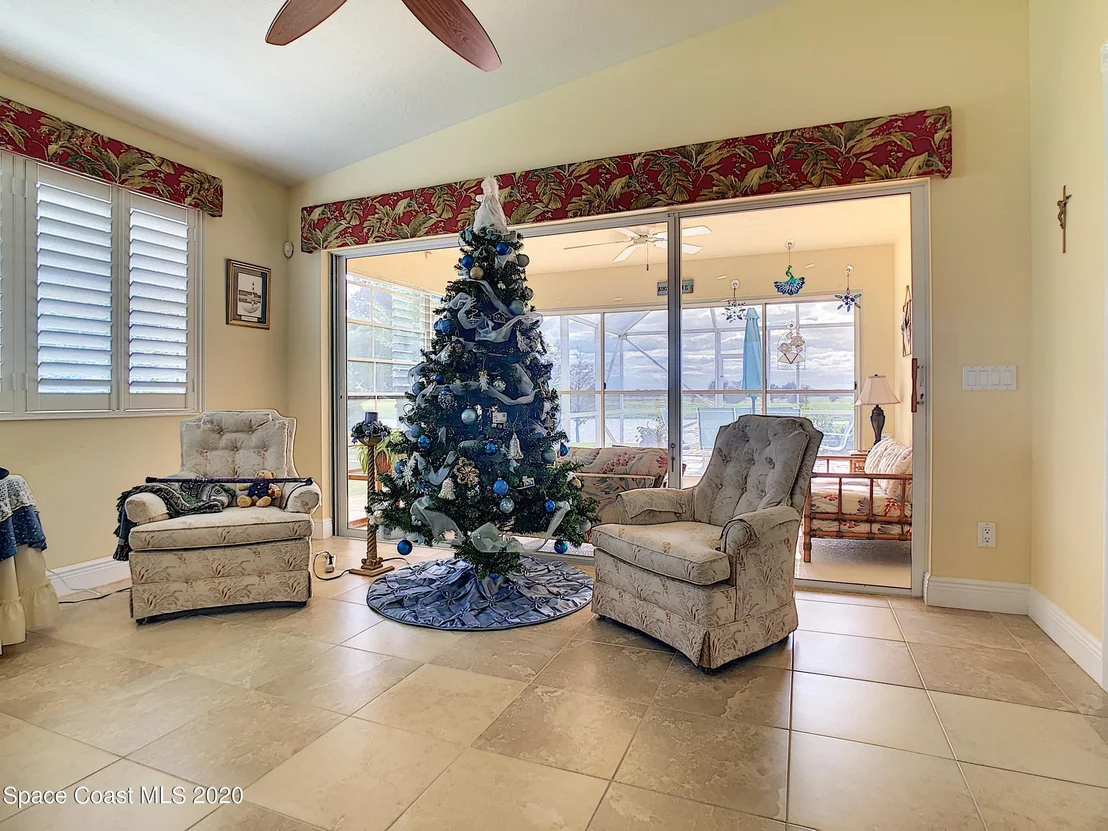 Photo of 3493 Hyperion Way SE