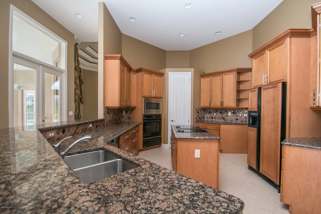 Photo of 282 Flanders Drive