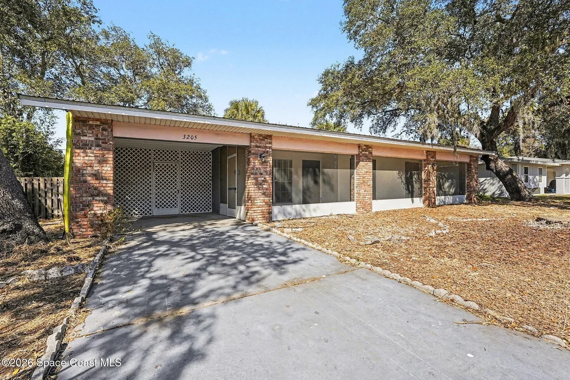 Photo of 3205 Dade Circle NE