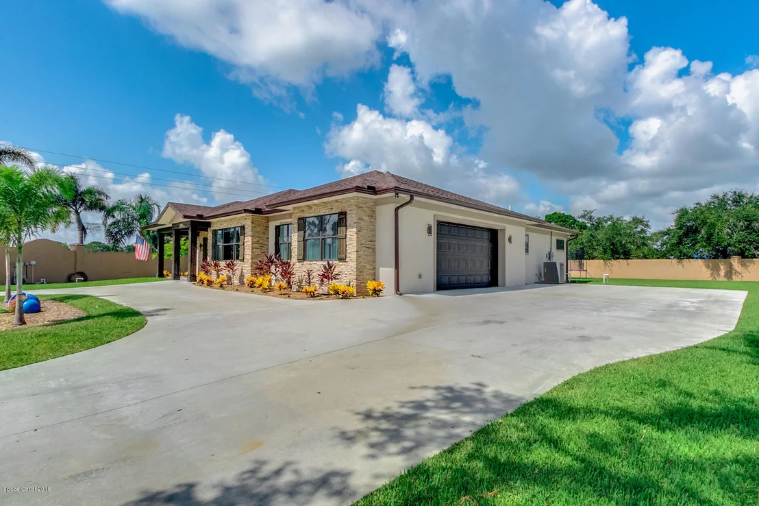 Photo of 1388 Centennial Way