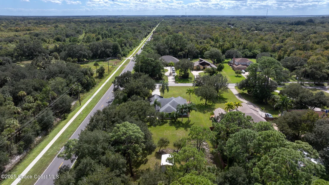 Photo of 2500 Fairfield Drive