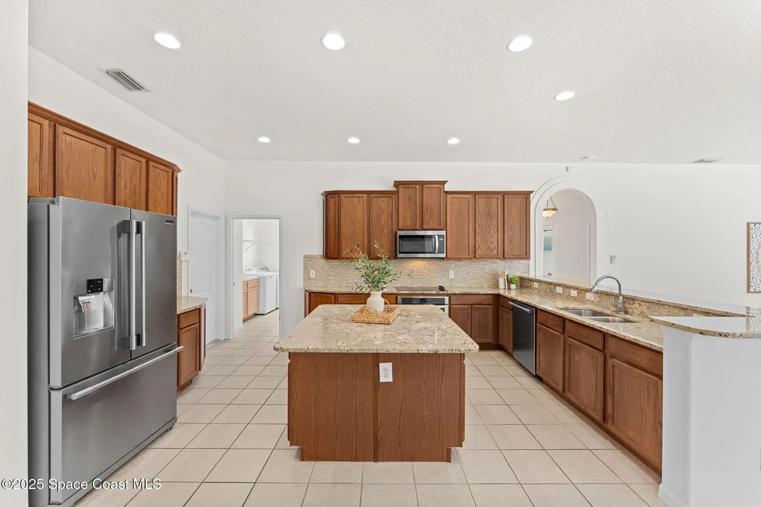 Photo of 1480 Cape Sable Drive