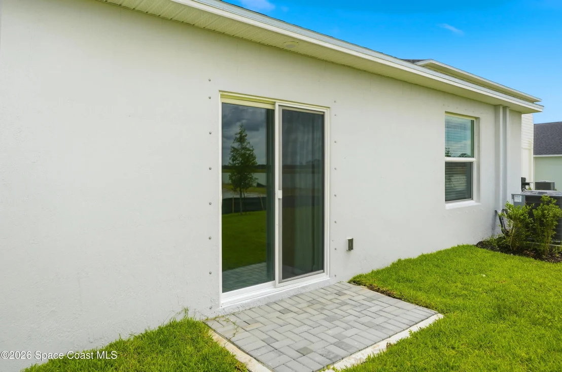 Photo of 1652 Ellsworth Circle SW