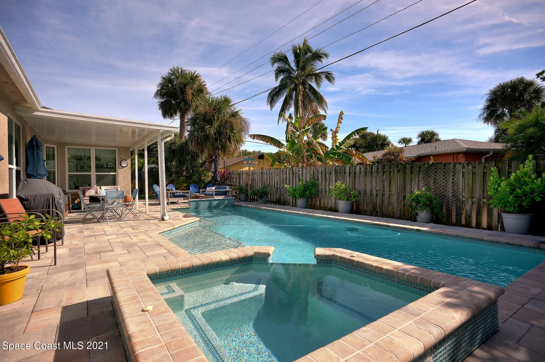 Photo of 145 Eighth Avenue