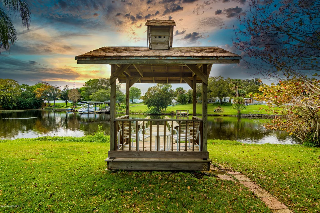 Photo of 550 Thomas Barbour Drive