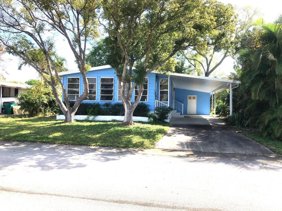 Photo of 560 Jennifer Circle