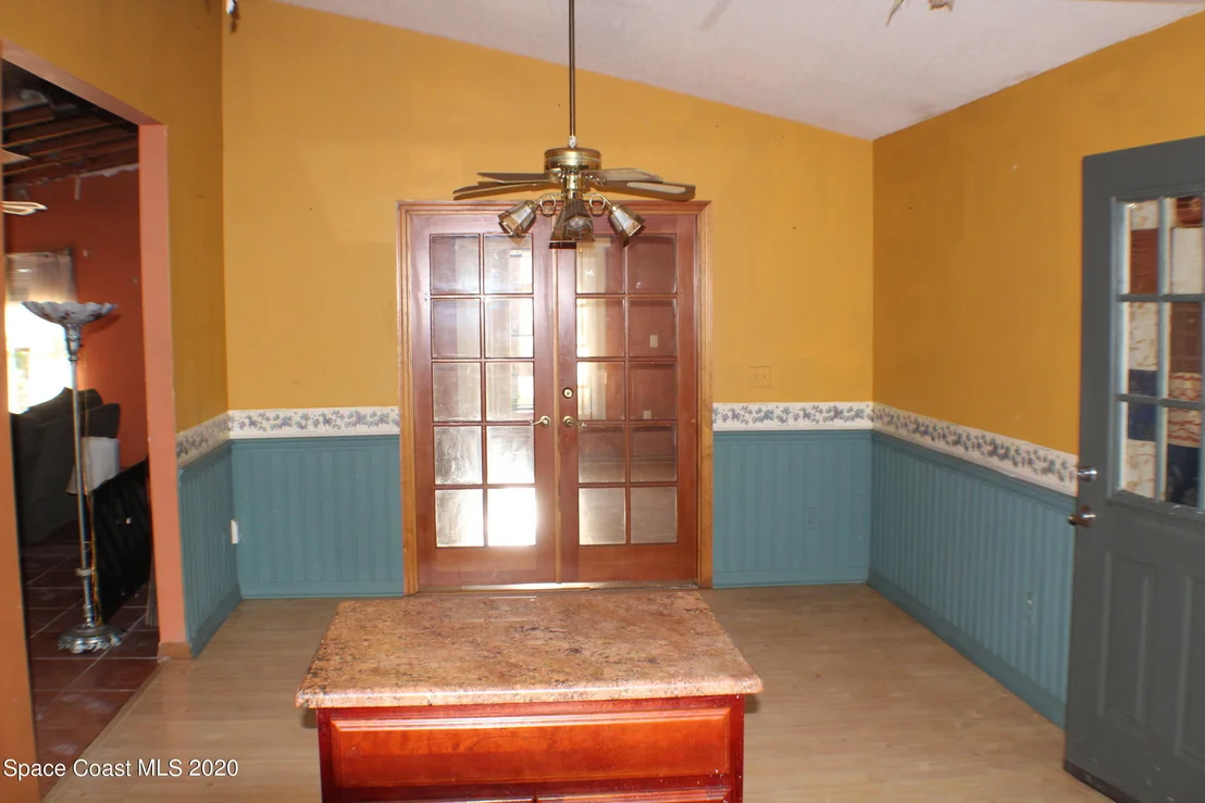 Photo of 150 Oakledge Drive
