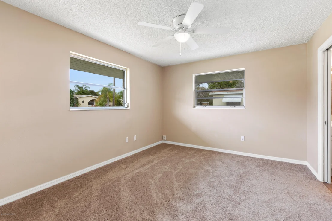 Photo of 523 Ford Circle E