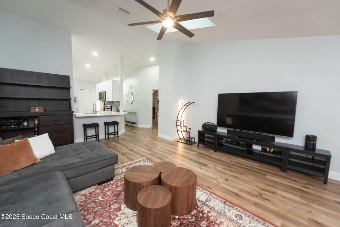 Photo of 6155 Baltimore Avenue