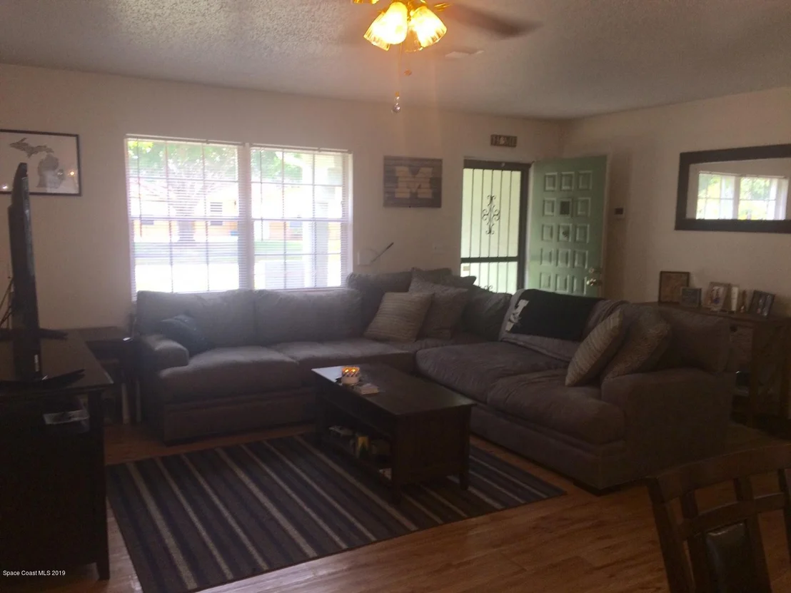 Photo of 2410 6th Street