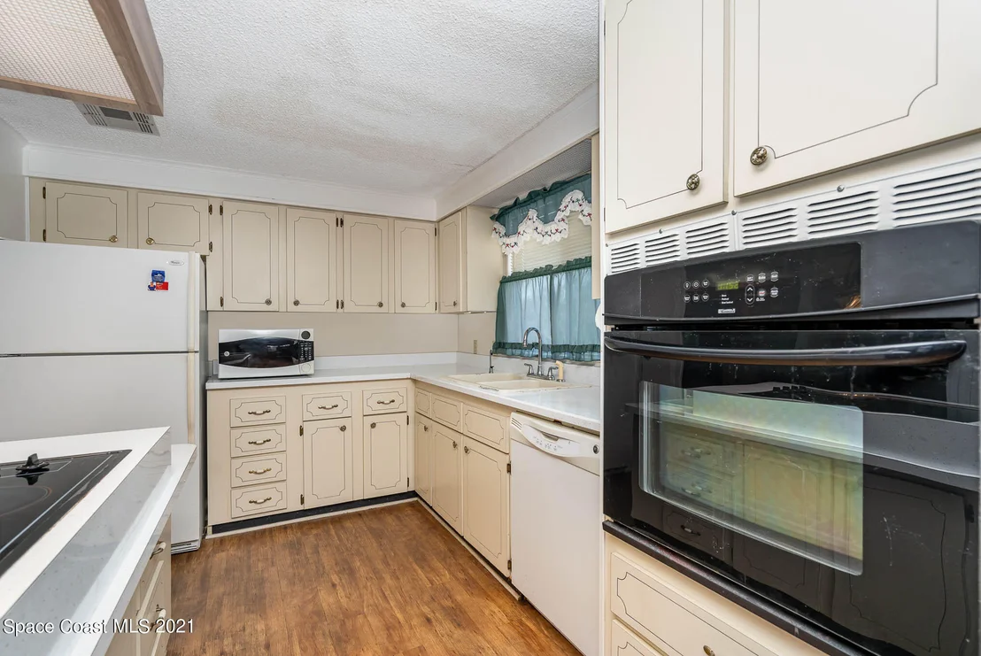 Photo of 524 Susan Drive