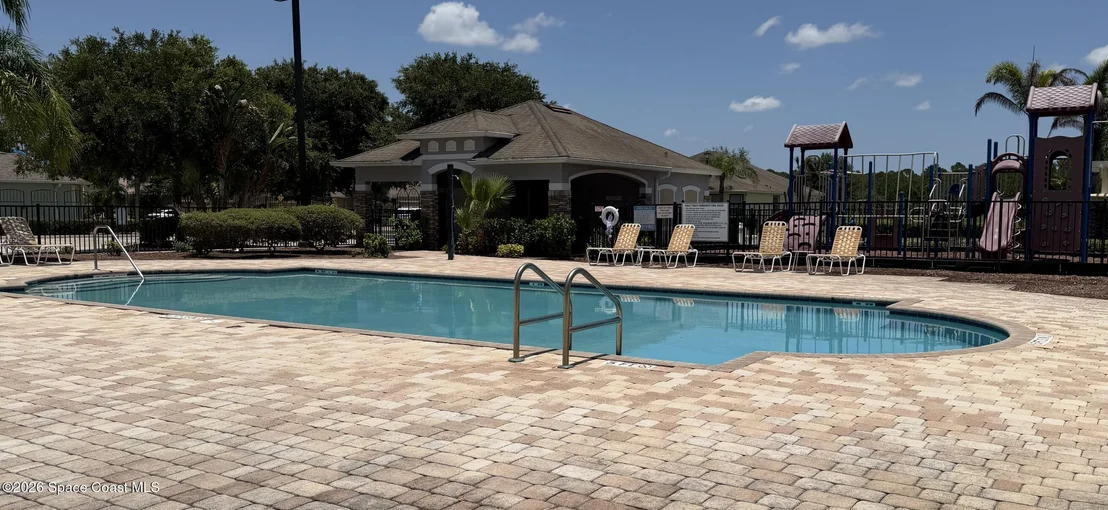 Photo of 325 Abernathy Circle SE