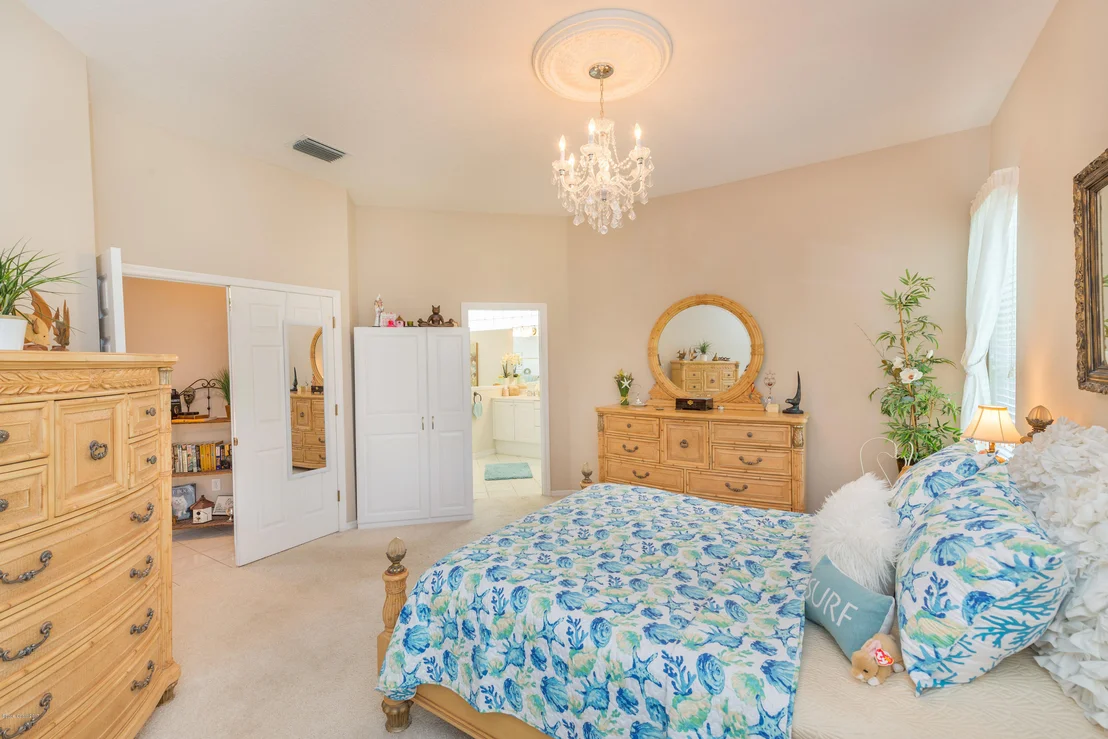 Photo of 919 Palm Brook Drive