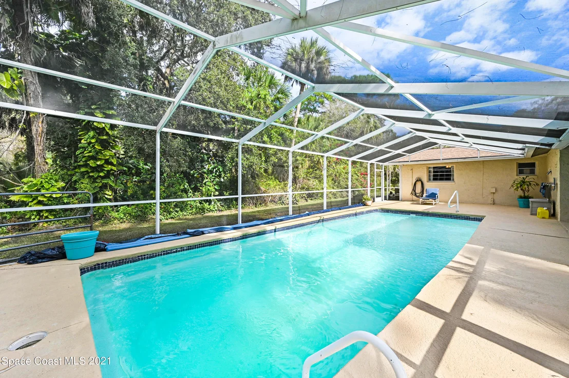 Photo of 2533 Meadow Lane
