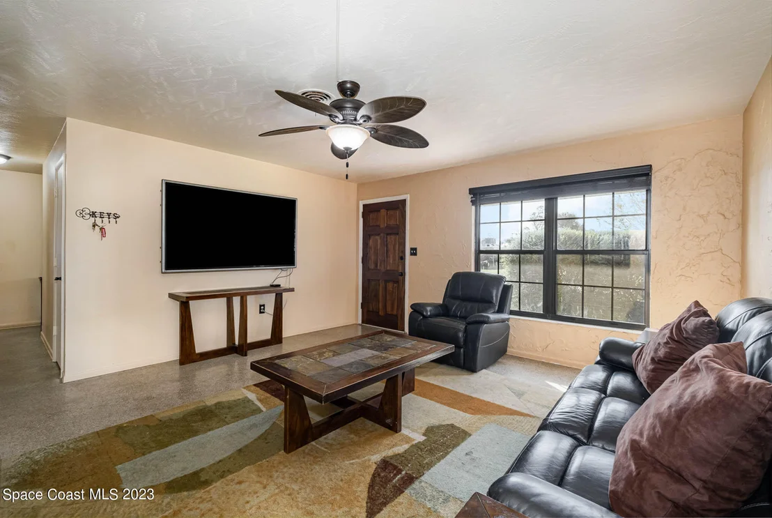 Photo of 2710 Locksley Road