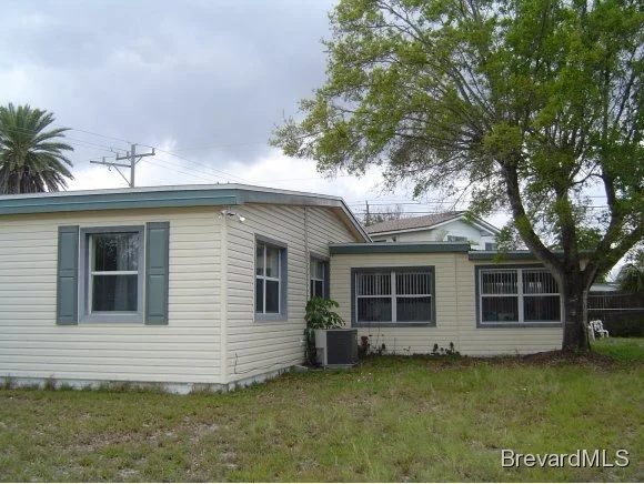 Photo of 987 NE Bianca