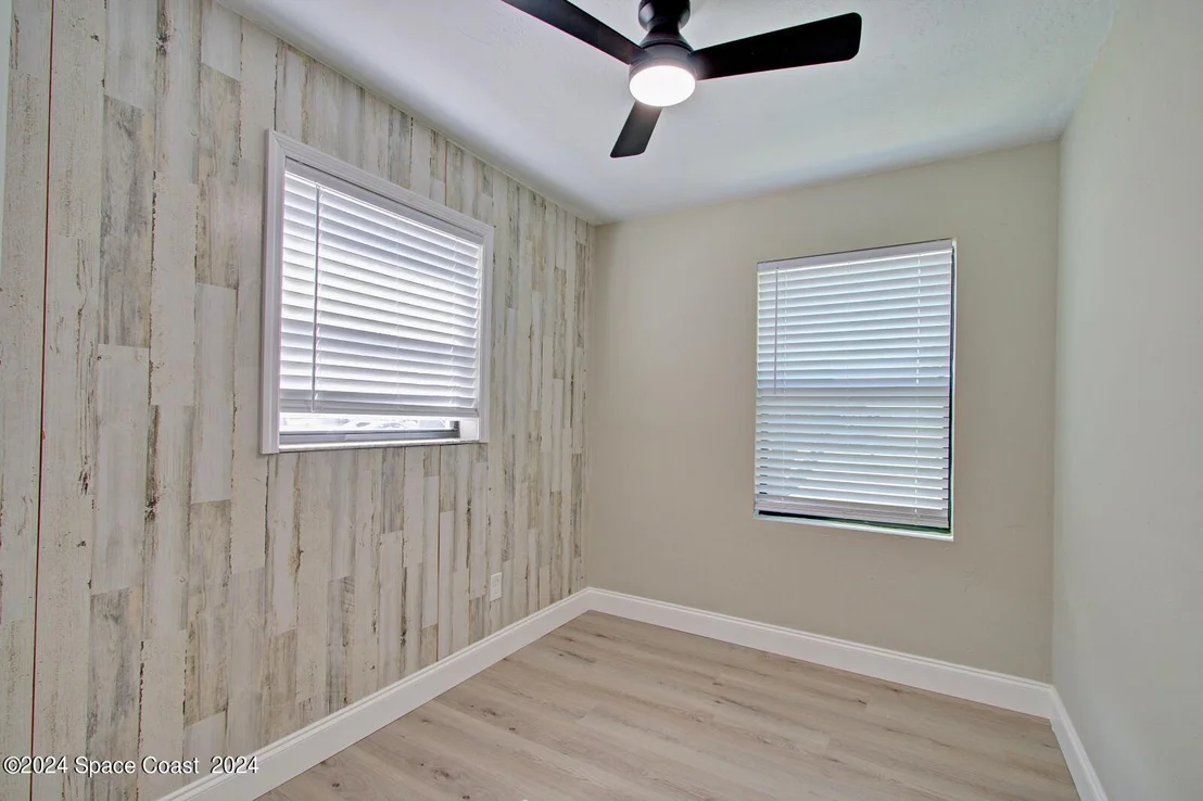 Photo of 1050 Barclay Drive