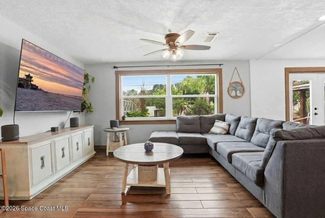 Photo of 112 Lagoon Avenue