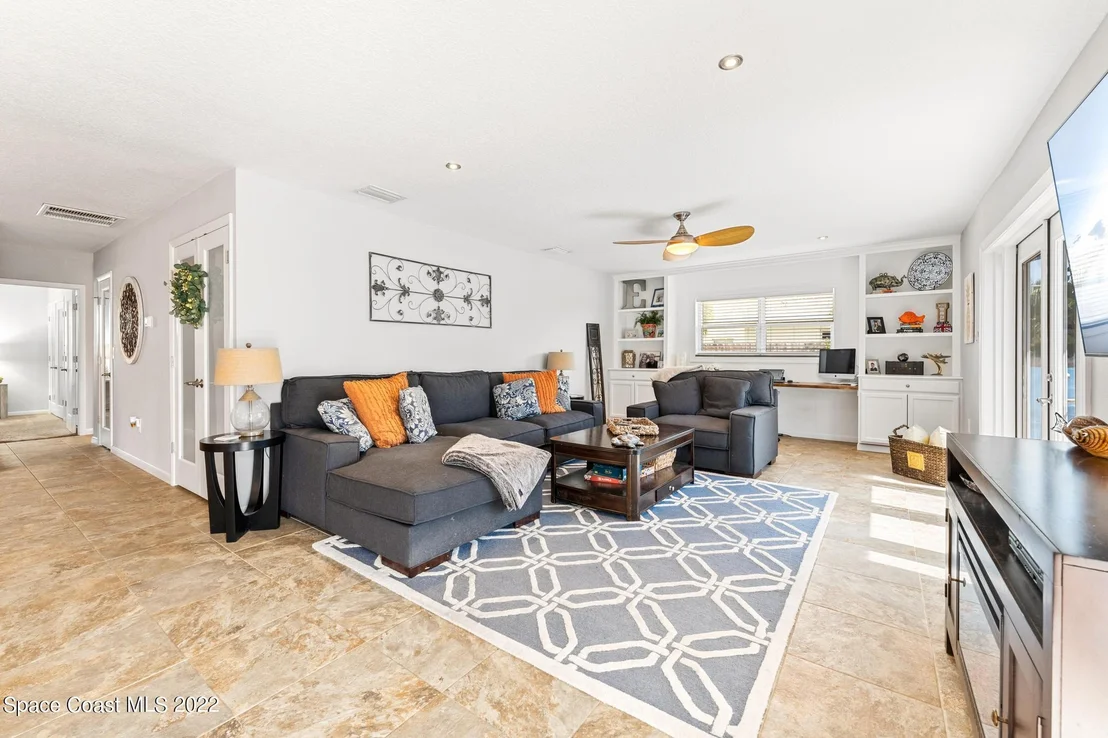 Photo of 220 Pineapple Street